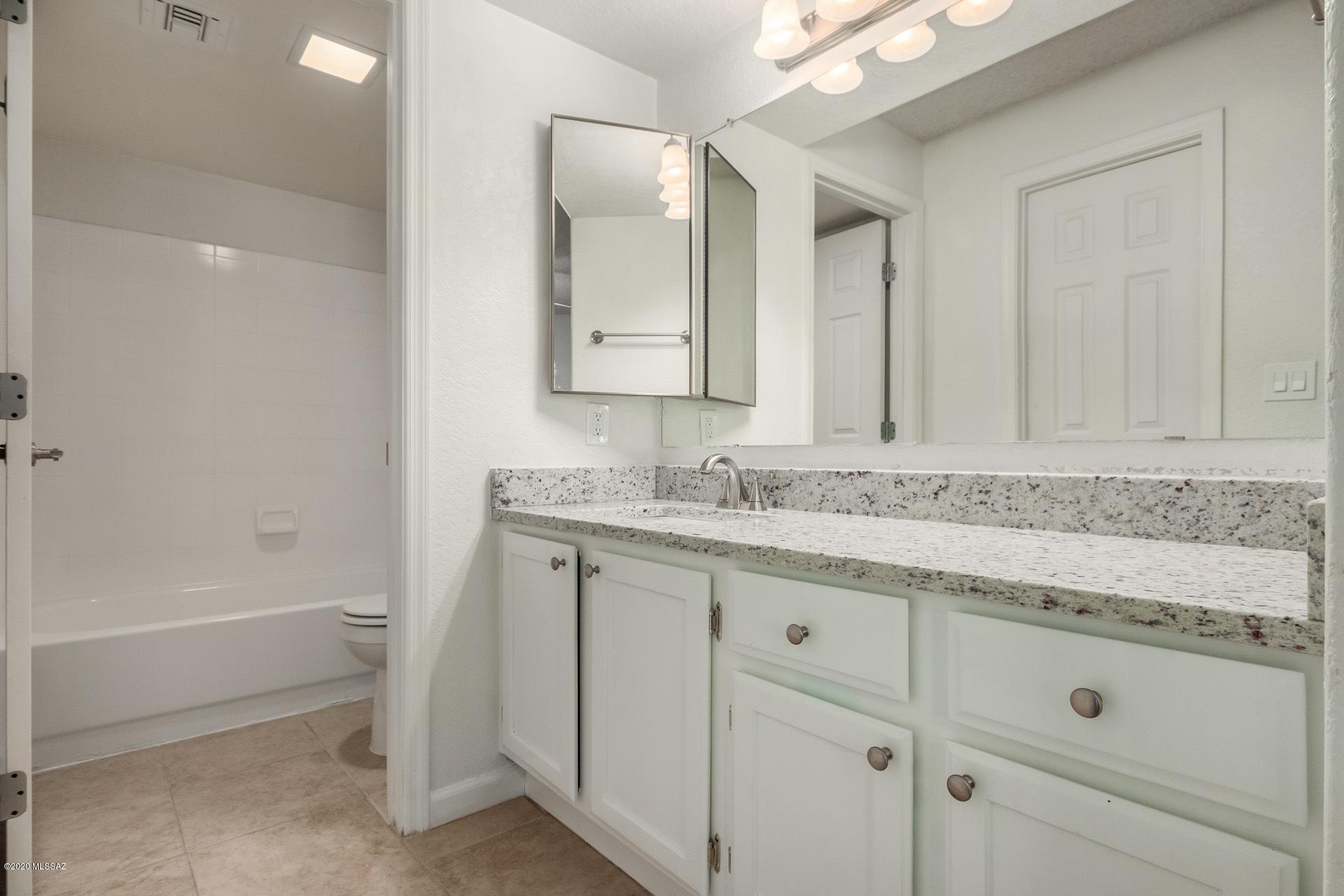 5800 North Kolb Road, Unit 1103 Tucson, AZ 85750 - Photo 20 of 23