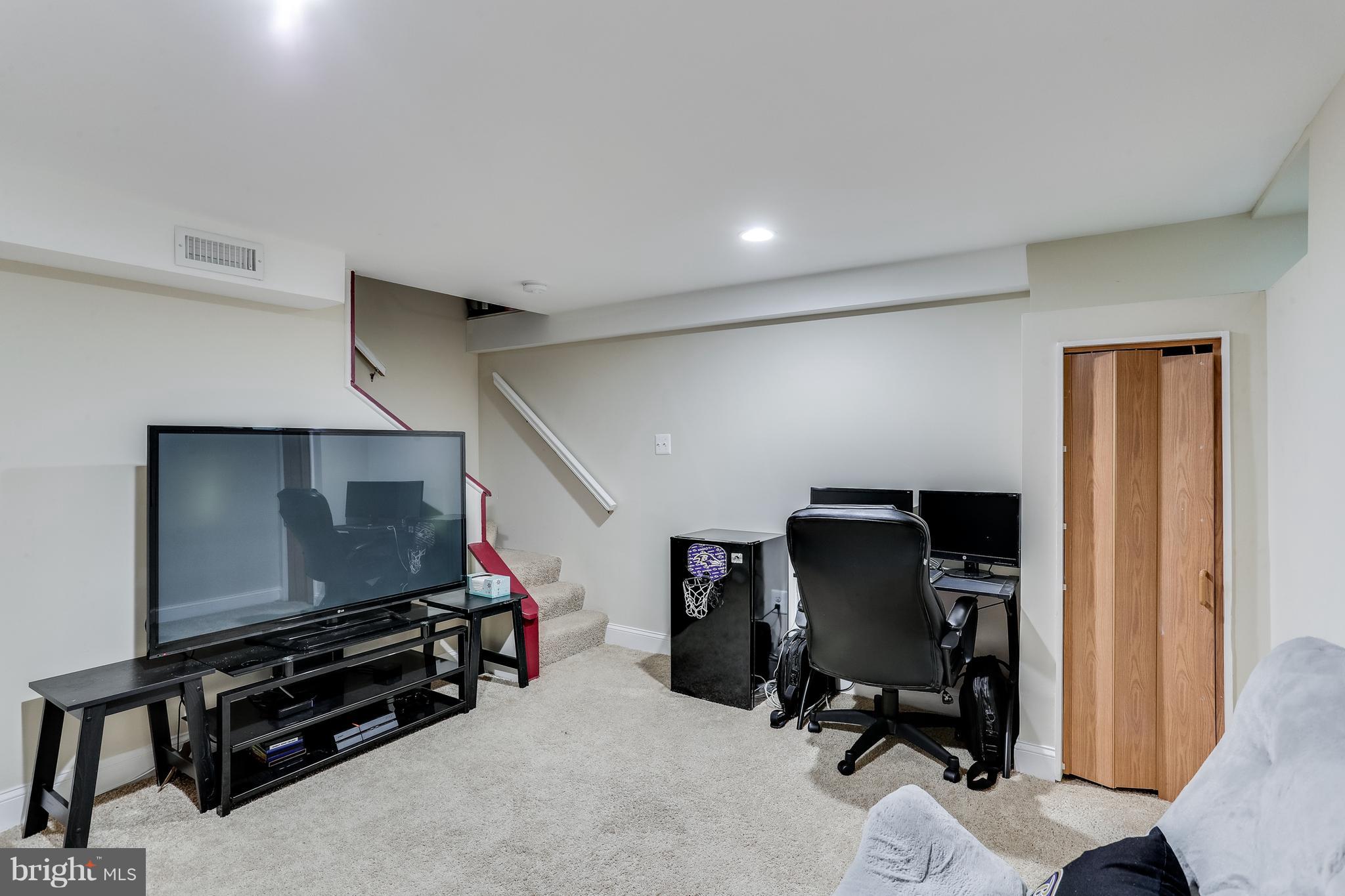 2915 Georgetown Road Baltimore, MD 21230 - Photo 11 of 26 Gallery Image 11