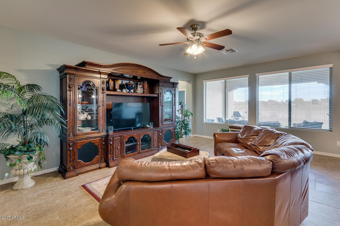 14366 West Coronado Road Goodyear, AZ 85395 - Photo 13 of 57 14-Coronado