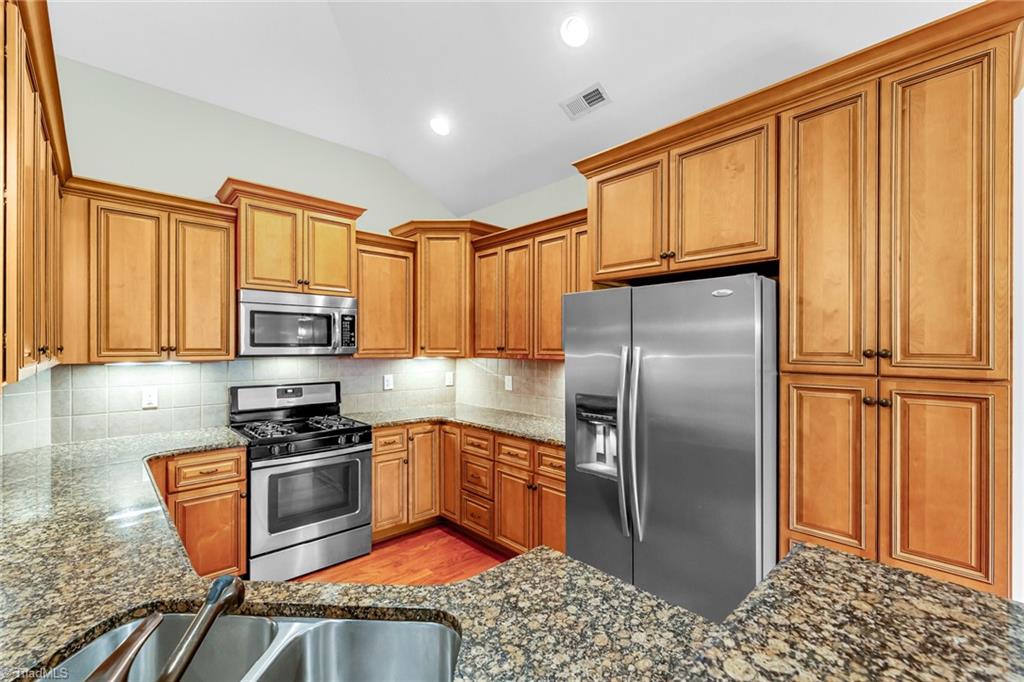 2220 Renaissance Lane High Point, NC 27262 - Photo 14 of 34 Gallery Image 14