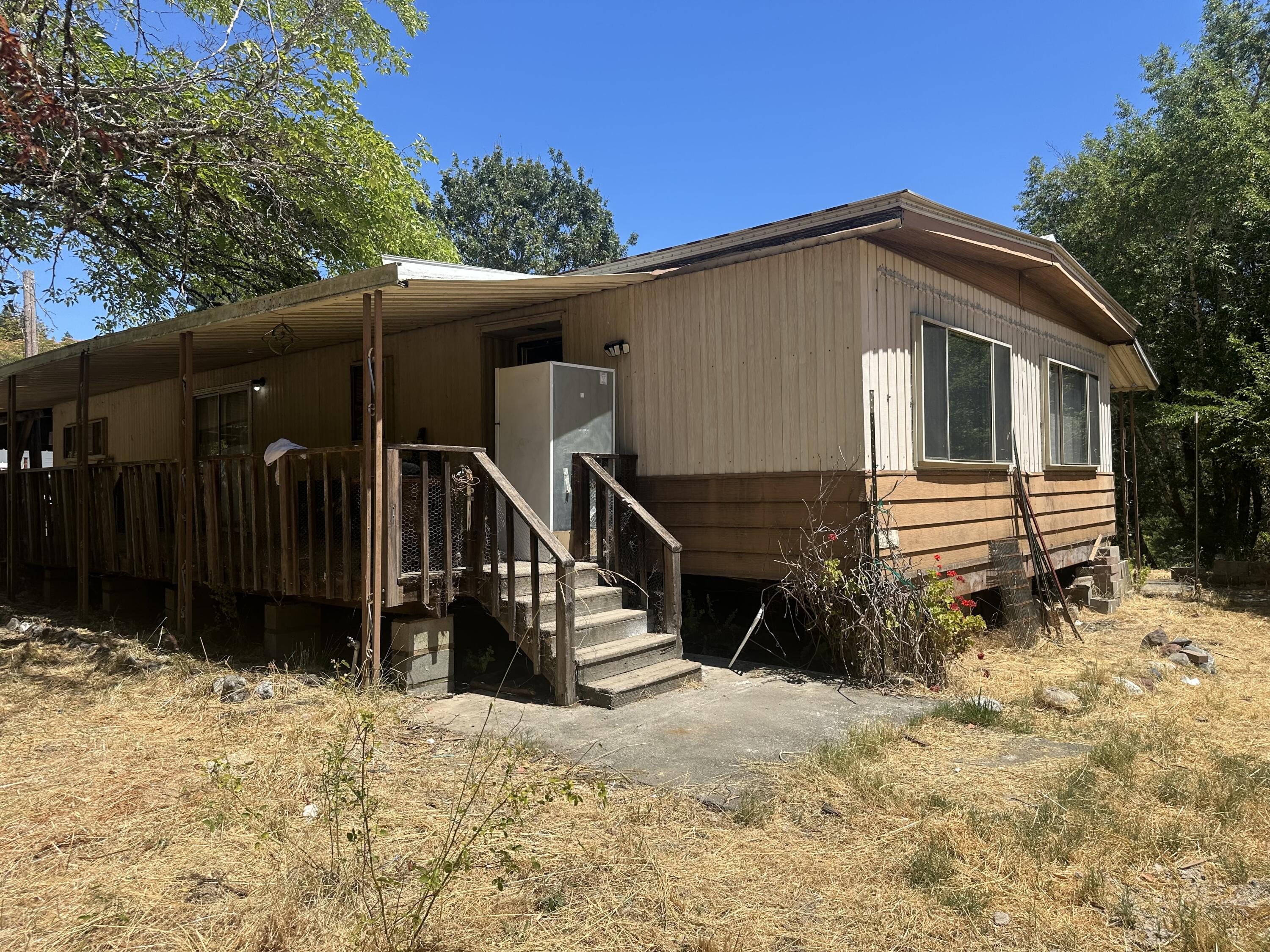 77 Mill Road Redway, CA 95560 - Photo 3 of 8