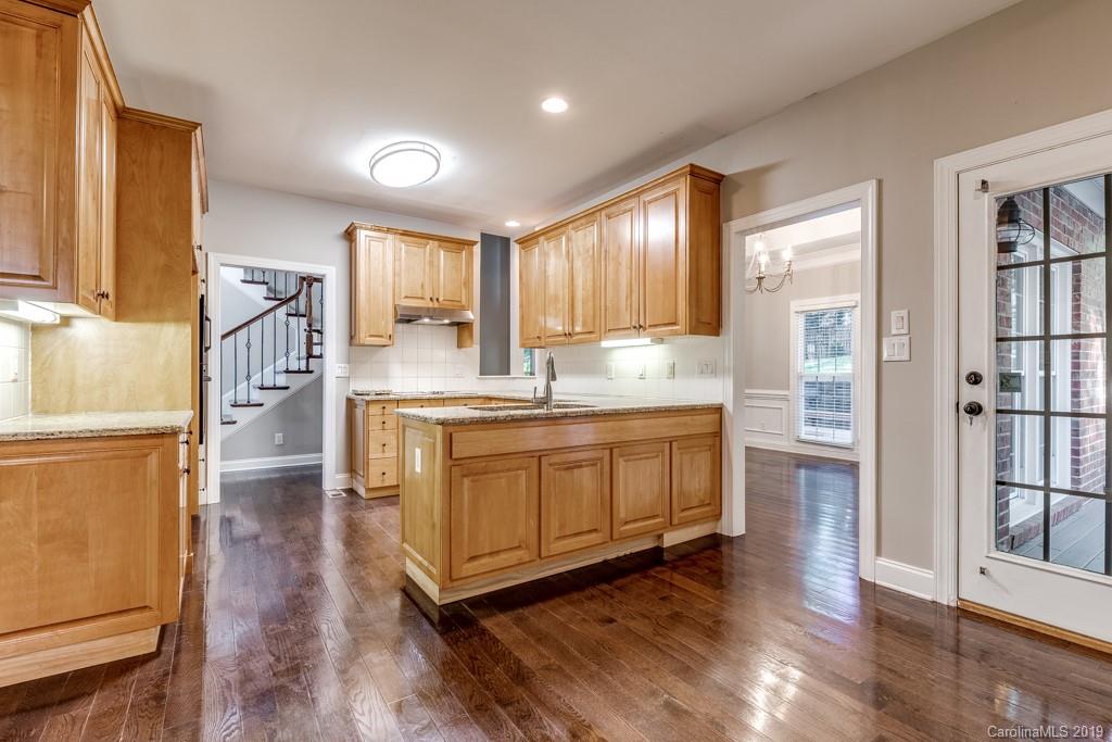 120 Sardis Pointe Road Charlotte, NC 28105 - Photo 12 of 36 Gallery Image 12