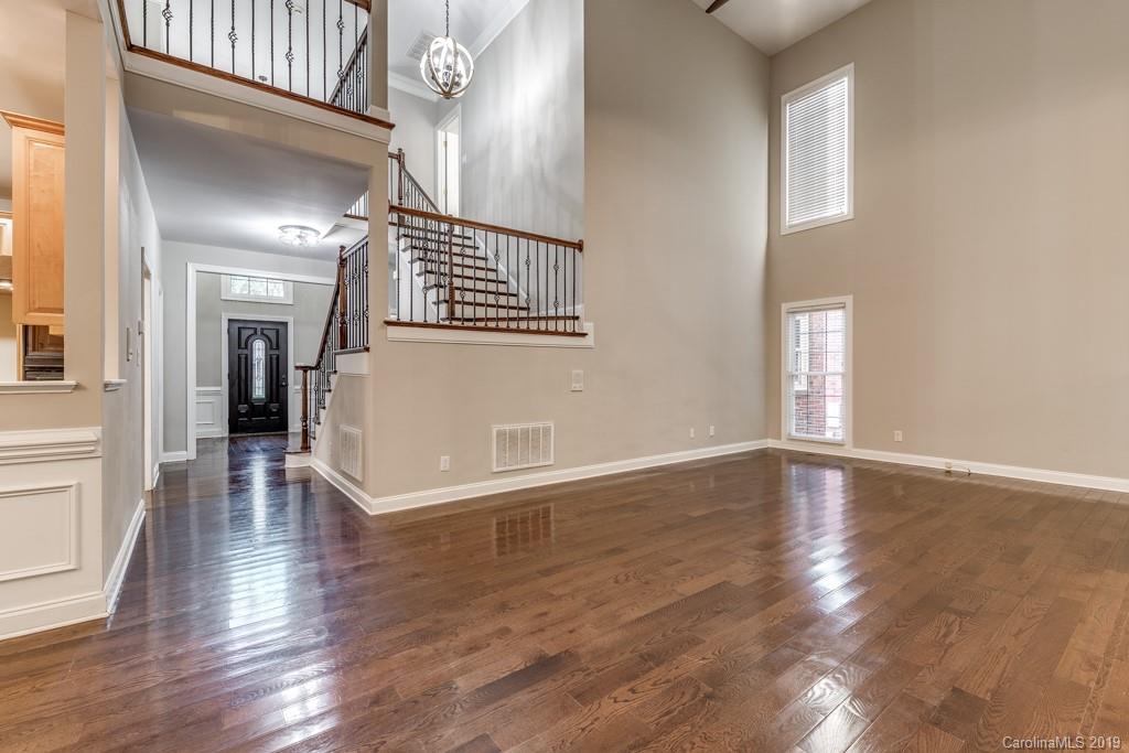 120 Sardis Pointe Road Charlotte, NC 28105 - Photo 4 of 36 Gallery Image 4