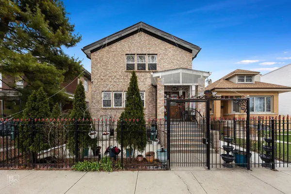 $478,500 | 3432 West 60th Place, Chicago, IL 60629