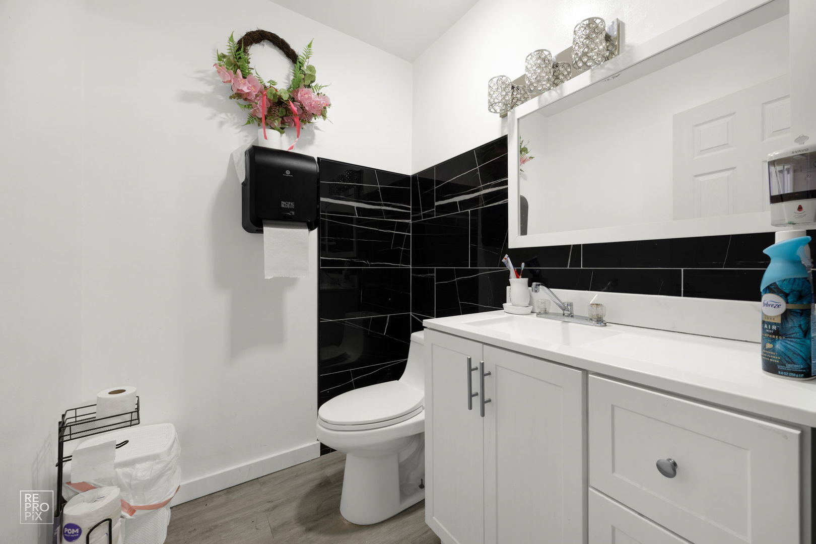 3432 West 60th Place Chicago, IL 60629 - Photo 4 of 14