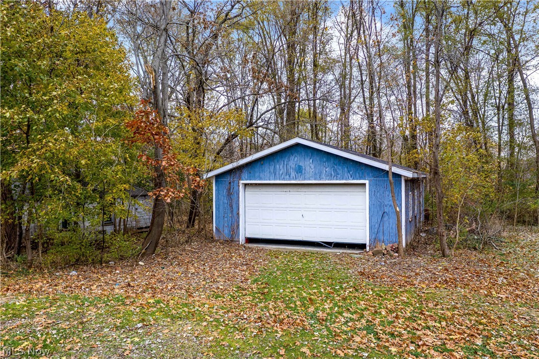 2425 Pickle Road Akron, OH 44312 - Photo 31 of 32