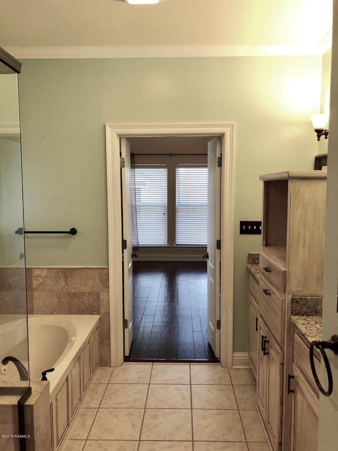 209 Douglas Road Lafayette, LA 70507 - Photo 10 of 13 16