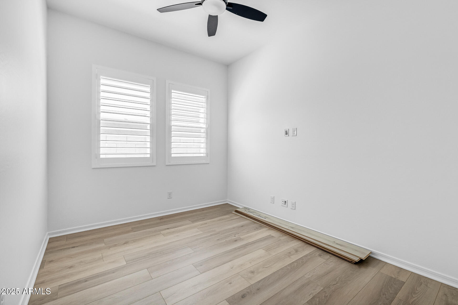 4252 East Bernice Street Gilbert, AZ 85295 - Photo 36 of 72 an empty room with a window