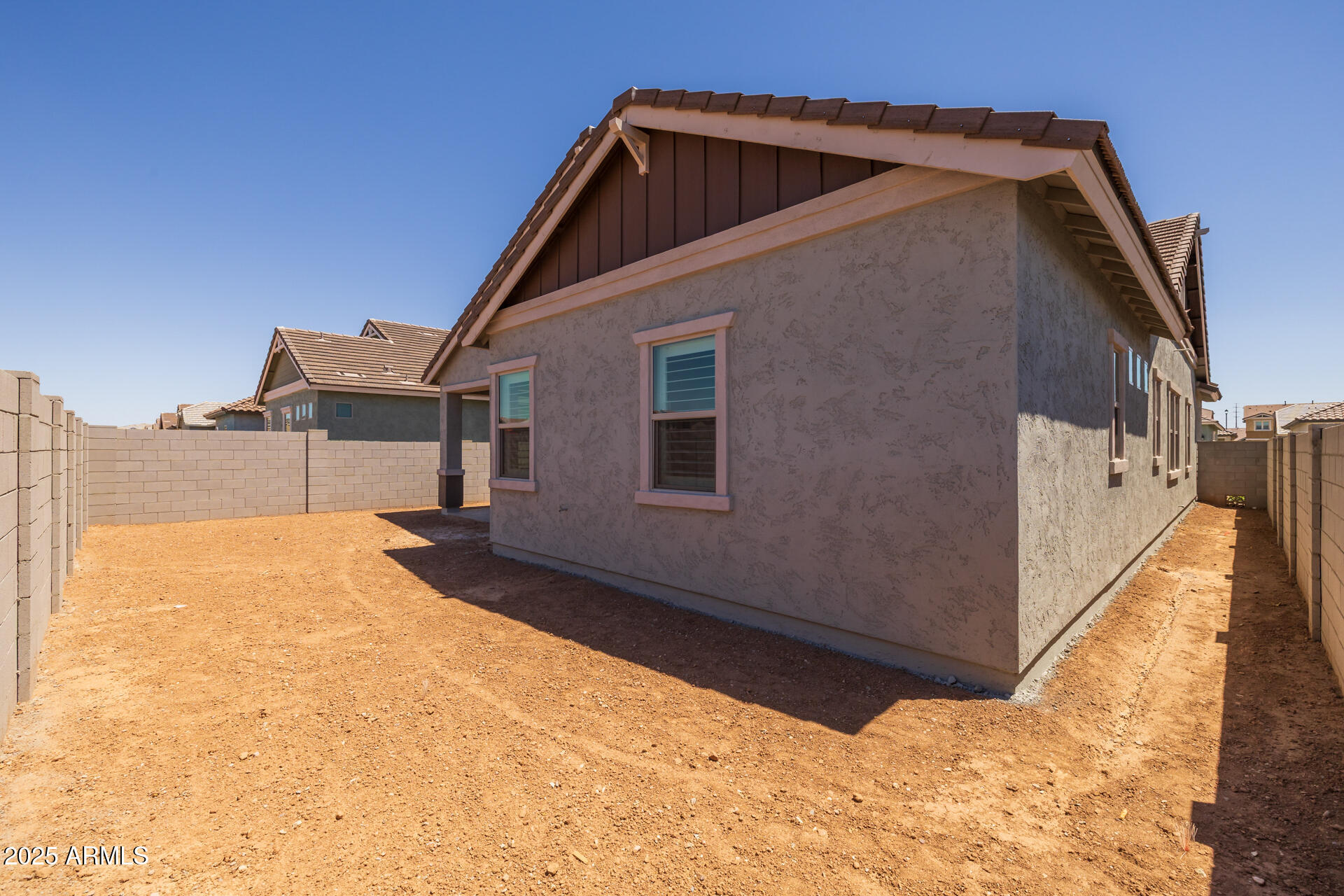 4252 East Bernice Street Gilbert, AZ 85295 - Photo 43 of 72 a view of backyard of house