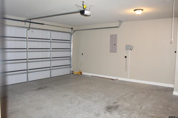 $2,500 | 1811 Spruce Pine Lane, Tyler, TX 75703
