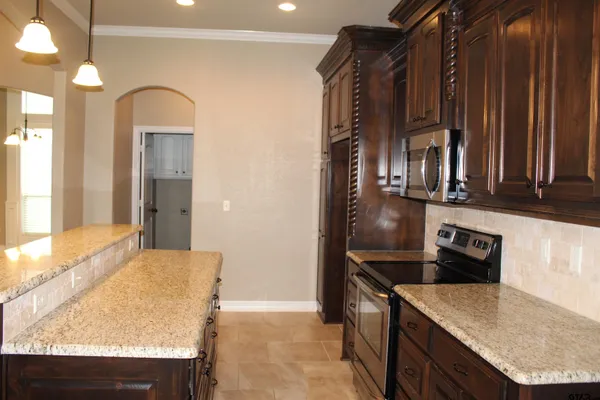 $2,500 | 1811 Spruce Pine Lane, Tyler, TX 75703