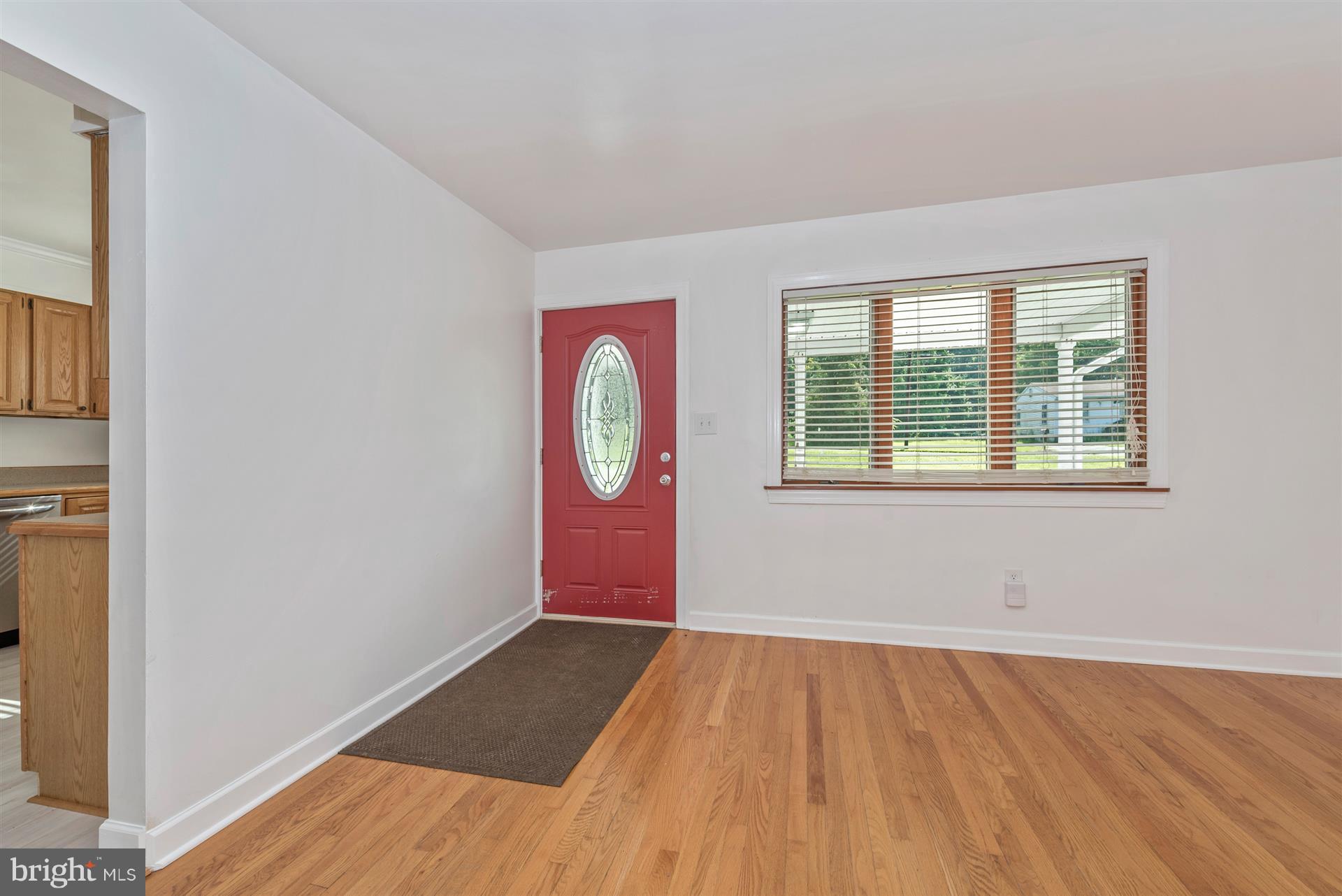 7132 Linganore Road Frederick, MD 21701 - Photo 2 of 22 Interior (General)
