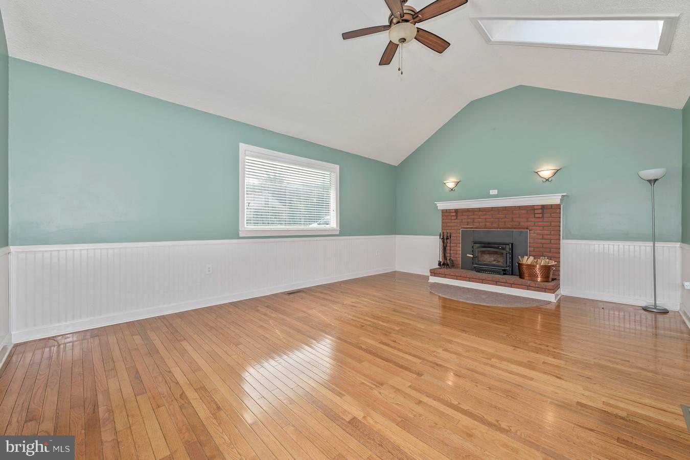 7132 Linganore Road Frederick, MD 21701 - Photo 5 of 22 Family Room