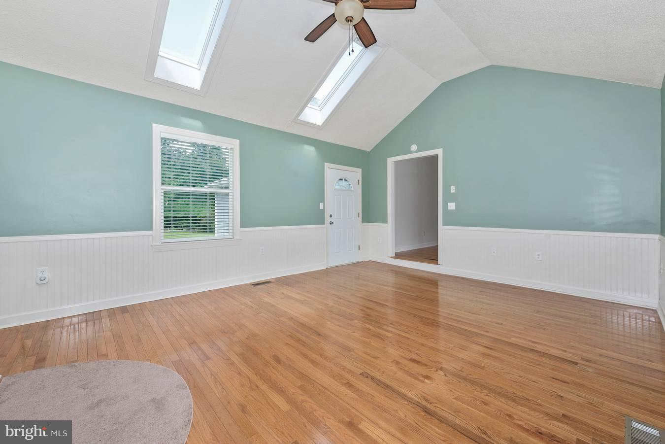 7132 Linganore Road Frederick, MD 21701 - Photo 6 of 22 Family Room