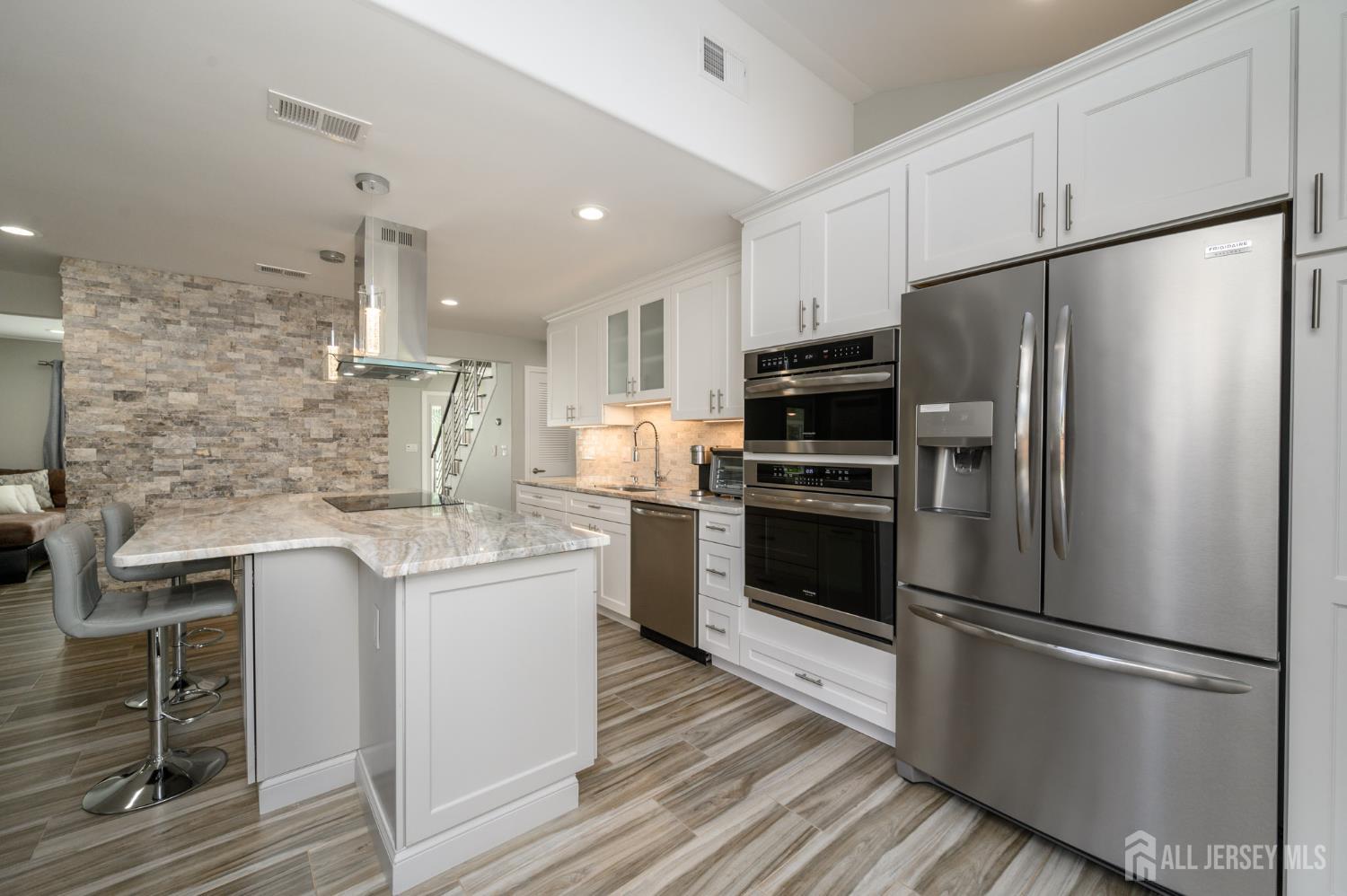 106 Greenbrook Road Green Brook, NJ 08812 - Photo 10 of 51