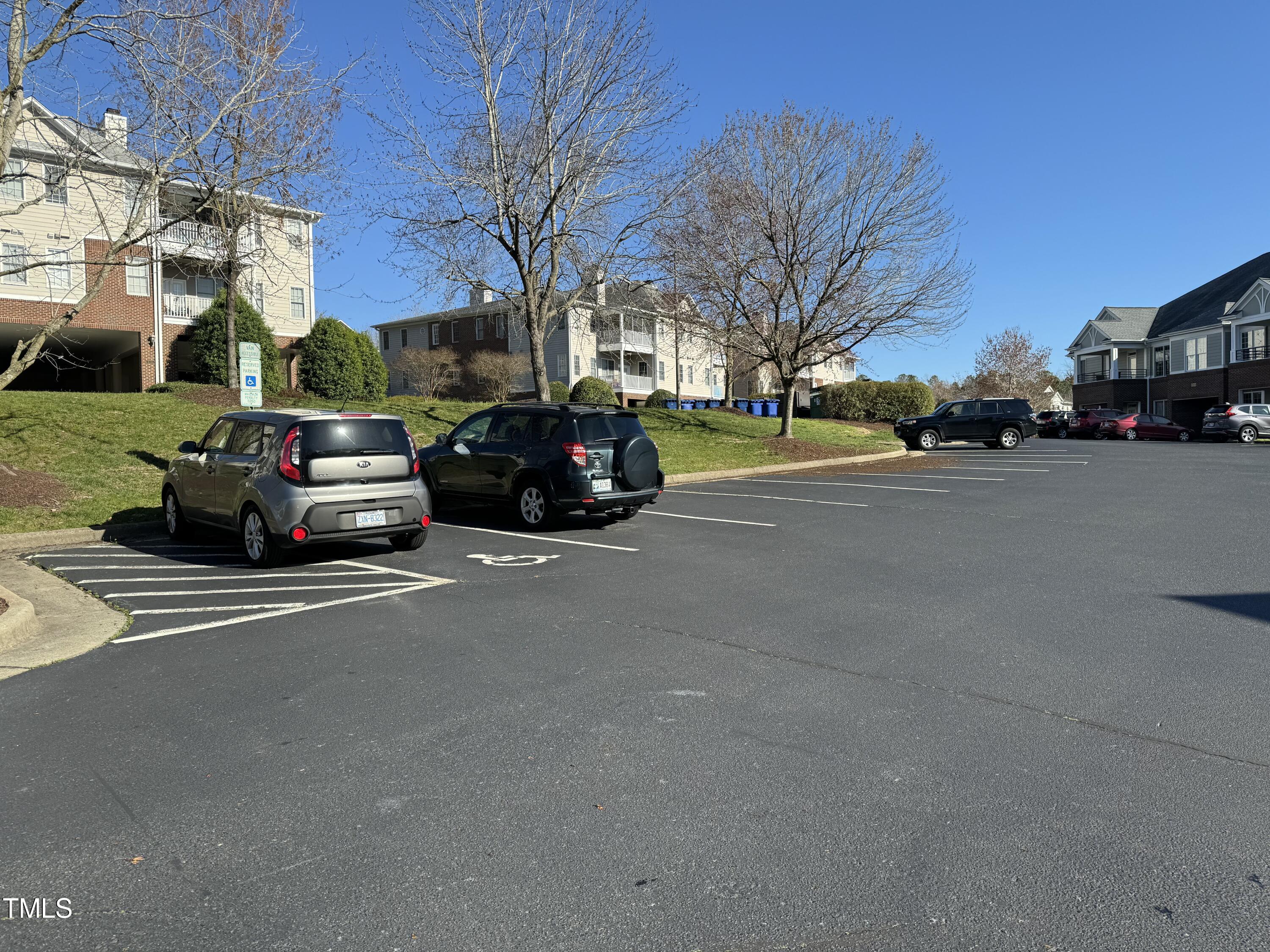 522 Aberdeen Drive, Unit 106 Chapel Hill, NC 27516 - Photo 47 of 68 IMG_5703