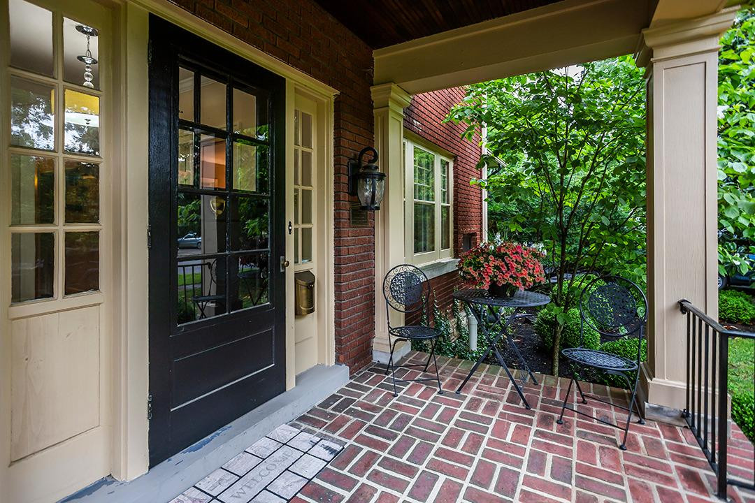 215 Irvine Road Lexington, KY 40502 - Photo 5 of 54 Listing Photo