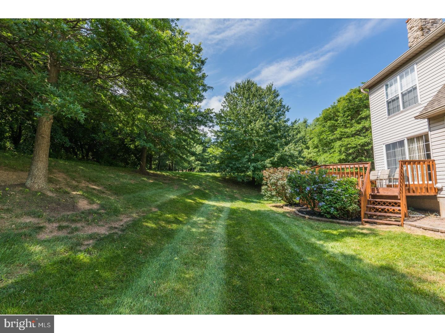 33 Hampton Court Eagleville, PA 19403 - Photo 4 of 24