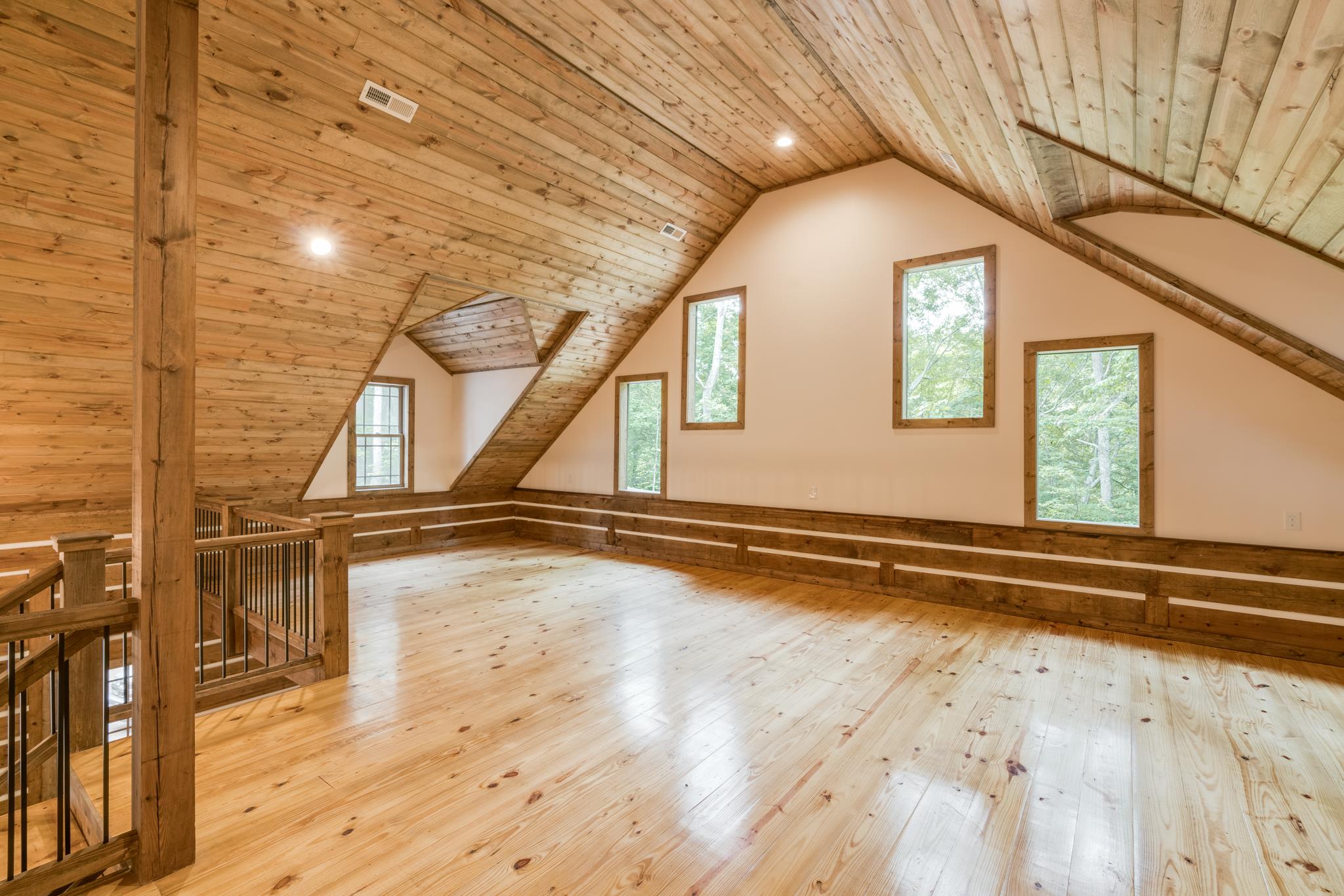 5475 Parker Branch Road Franklin, TN 37064 - Photo 20 of 29 Loft also has custom paneless windows and hardwood floors