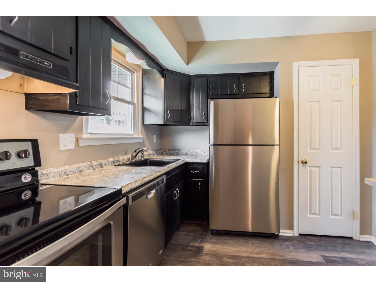 404 Dresher Road, Unit E Horsham, PA 19044 - Photo 3 of 22 Gallery Image 3