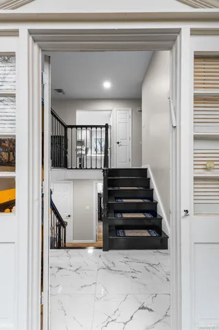 a view of entryway and hall