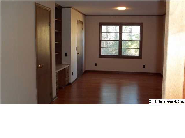 657 Alabama Avenue Oneonta, AL 35121 - Photo 5 of 26