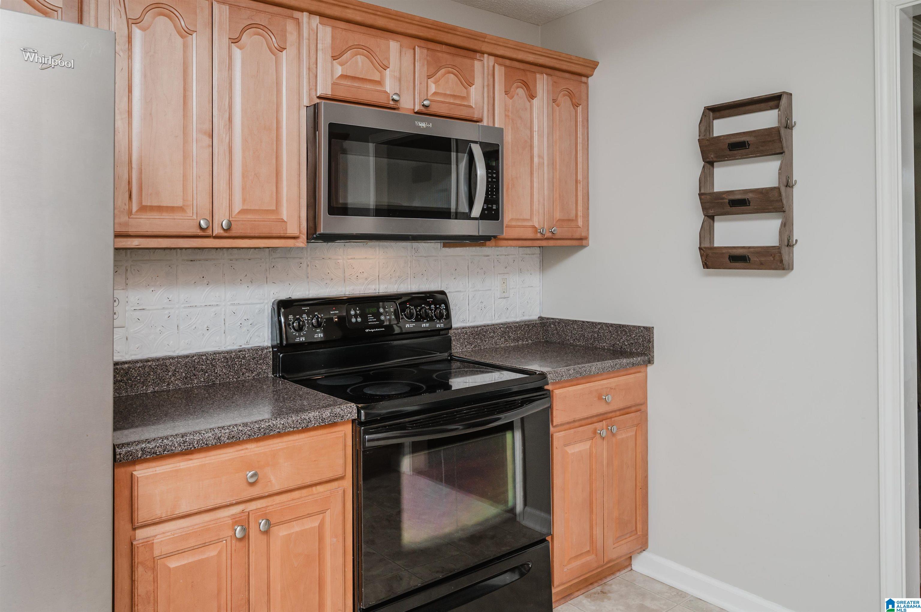1015 Hickory Circle Moody, AL 35004 - Photo 10 of 29
