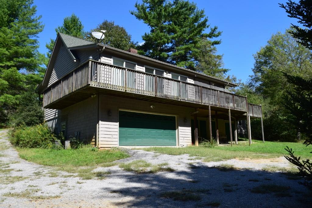 1284 Meadow Run Road Southeast Copper Hill, VA 24079 - Photo 8 of 51 DSC_0011 (1024x683)