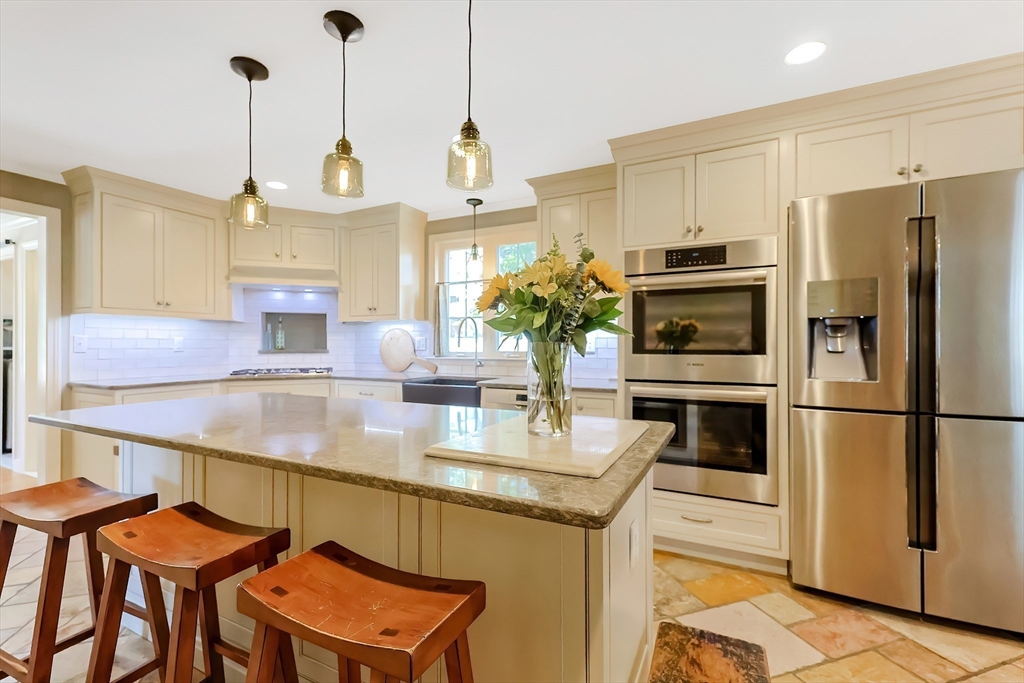 20 Emily Road Framingham, MA 01701 - Photo 16 of 42 Gallery Image 16