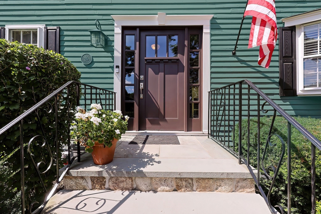 20 Emily Road Framingham, MA 01701 - Photo 7 of 42 Gallery Image 7