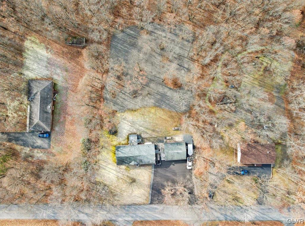 173 Shenkel Road Effort, PA 18330 - Photo 3 of 46