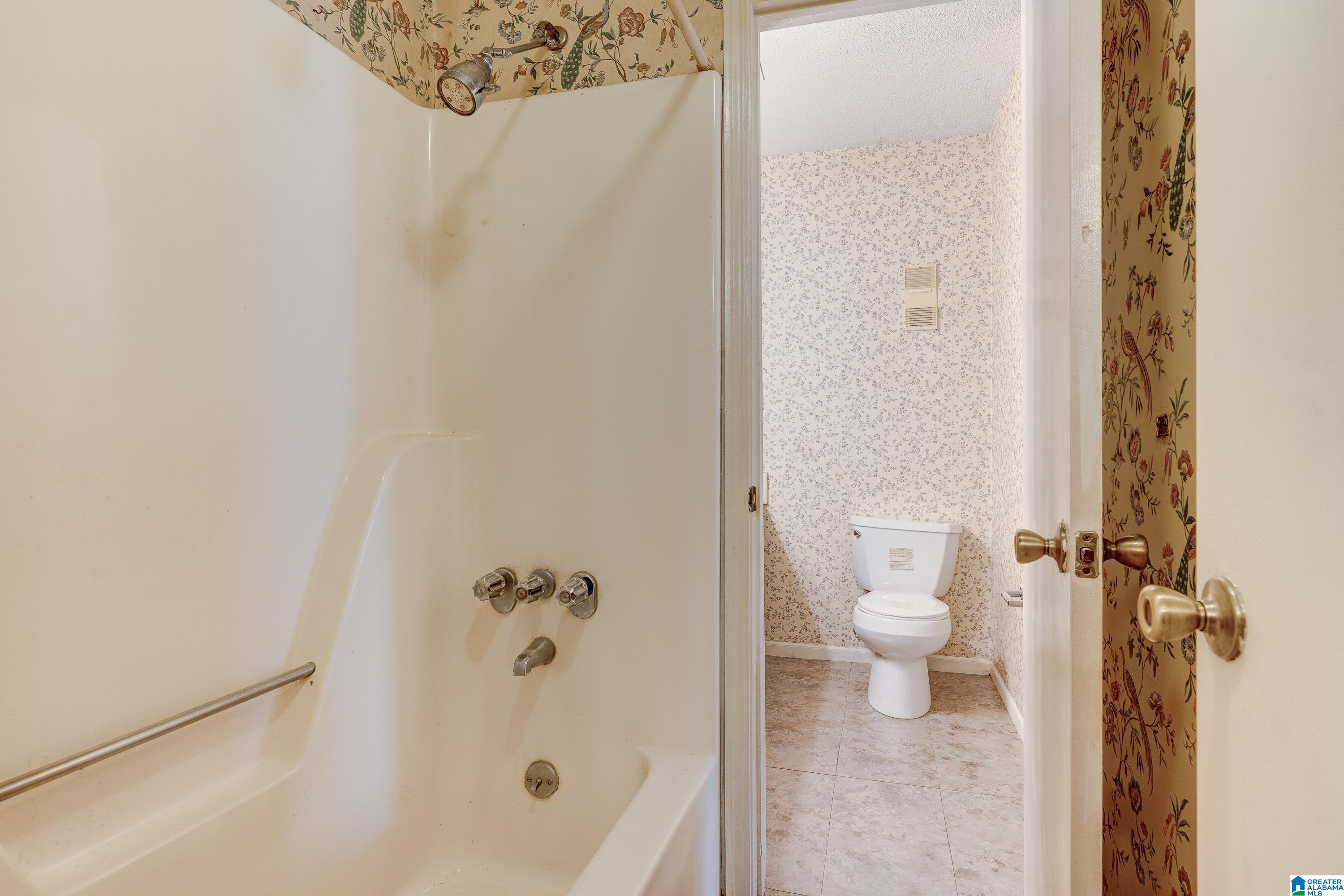 6115 Crest Green Road Birmingham, AL 35212 - Photo 18 of 25
