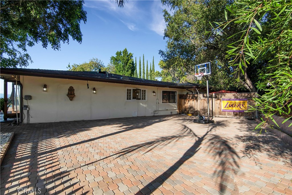 3701 Royal Meadow Road Sherman Oaks, CA 91403 - Photo 6 of 15 a view of a backyard with a sitting area