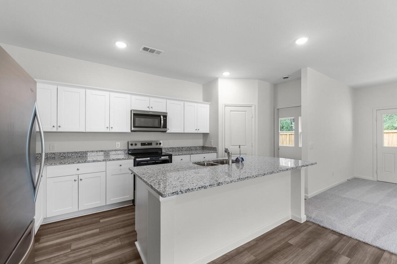 3119 Diamond Vw Lane Angleton, TX 77515 - Photo 4 of 20 Representative Photo