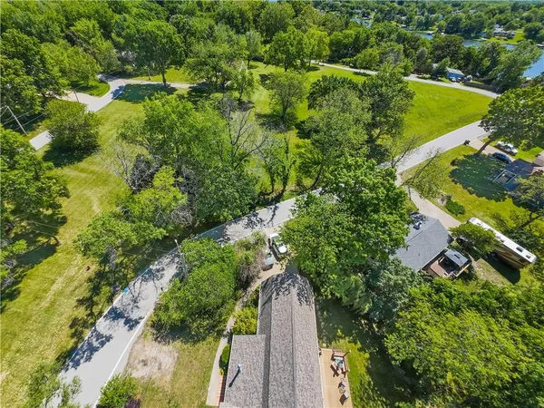 $550,000 | 1717 Northeast Luther Road, Lee's Summit, MO 64086