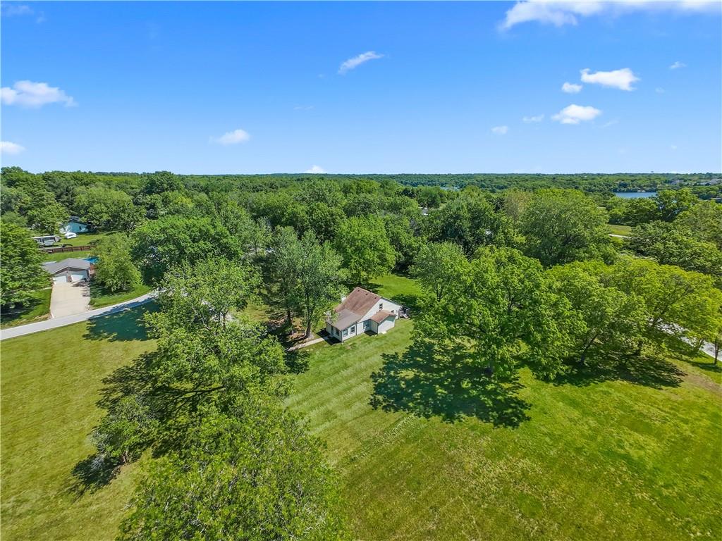 1717 Northeast Luther Road Lee's Summit, MO 64086 - Photo 17 of 22