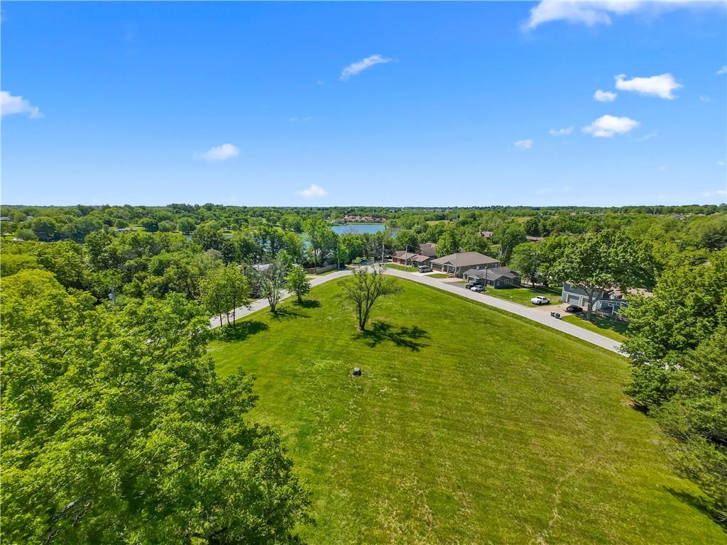 1717 Northeast Luther Road Lee's Summit, MO 64086 - Photo 19 of 22