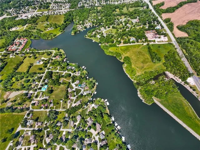 $550,000 | 1717 Northeast Luther Road, Lee's Summit, MO 64086