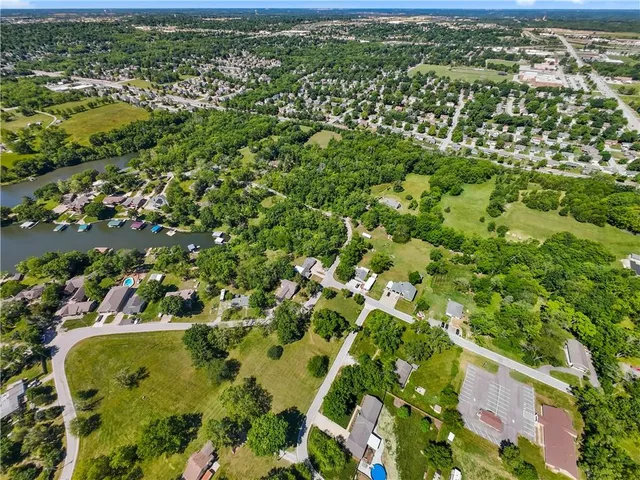 $550,000 | 1717 Northeast Luther Road, Lee's Summit, MO 64086