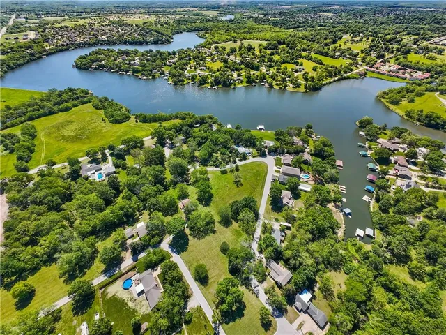 $550,000 | 1717 Northeast Luther Road, Lee's Summit, MO 64086