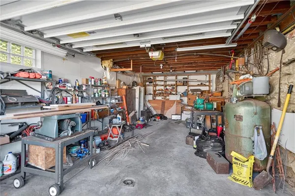 $340,000 | 82 Phillips Road, Burgettstown, PA 15021