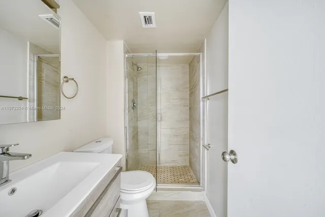 $199,000 | 496 Northwest 165th Street, Unit D316, Miami, FL 33169