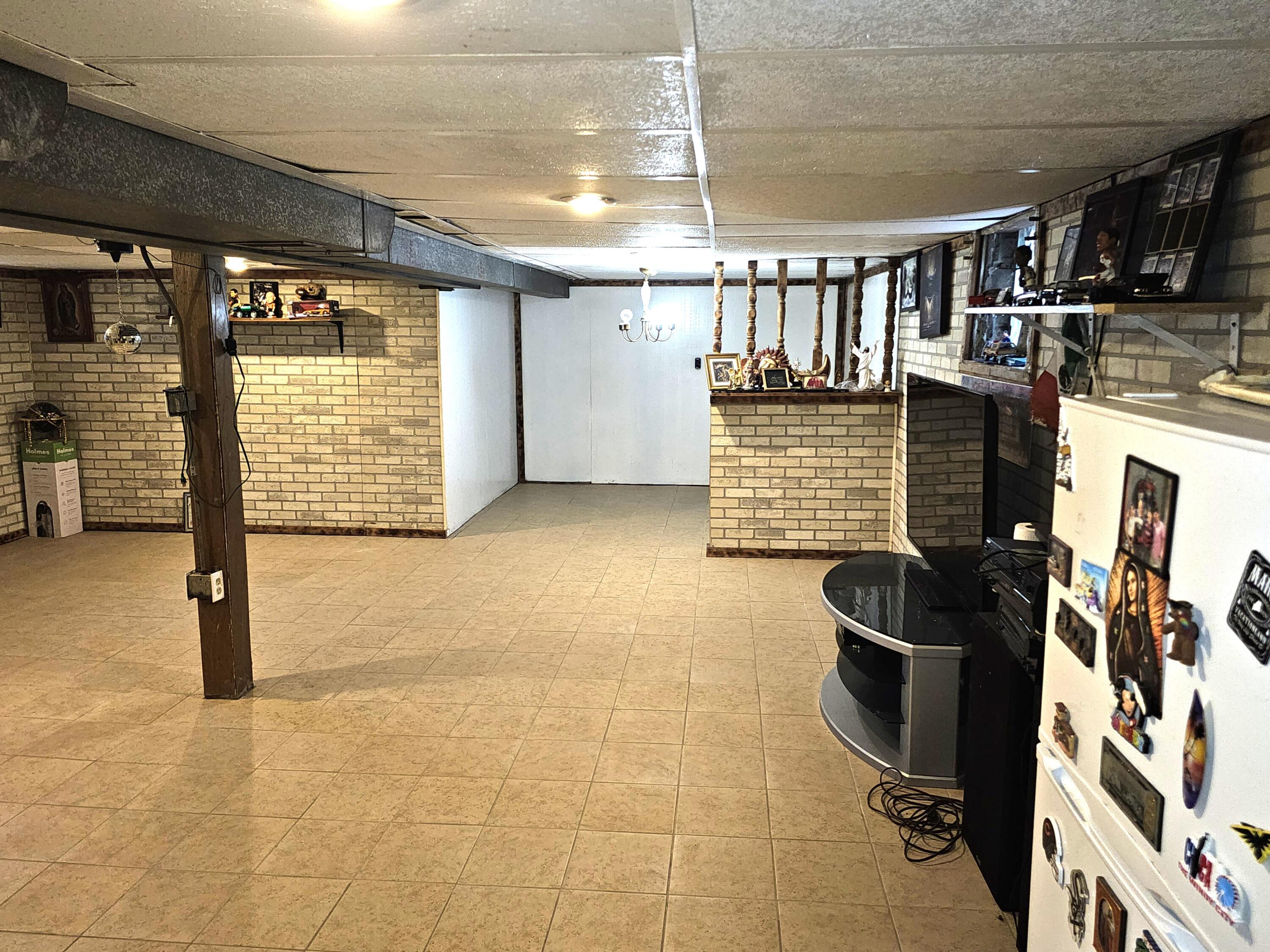 1212 West Taft Street Gary, IN 46404 - Photo 26 of 51 3000x2250