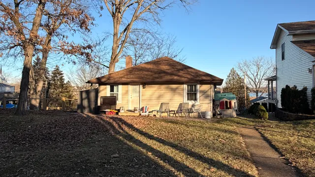 $259,900 | 28048 North Hickory Lane, Wauconda, IL 60084