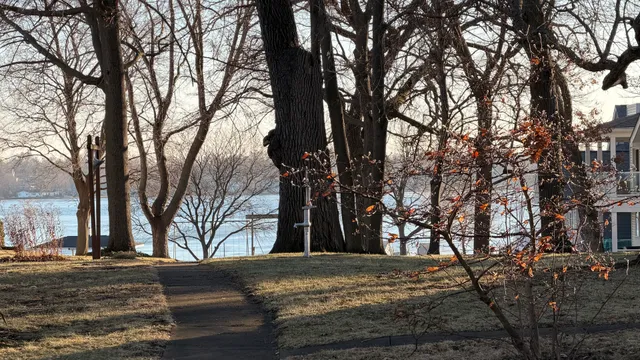 $259,900 | 28048 North Hickory Lane, Wauconda, IL 60084