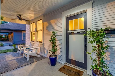$549,900 | 340 South Edgefield Avenue, Dallas, TX 75208