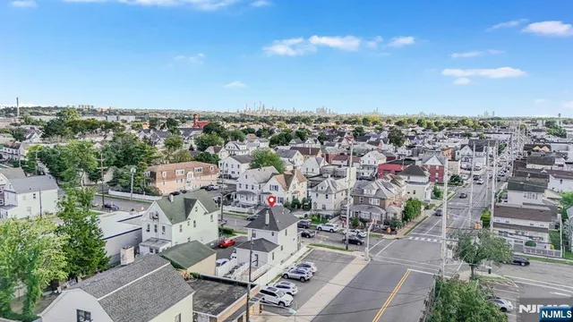 $2,100 | 100 Kansas Street, Unit 2, Hackensack, NJ 07601