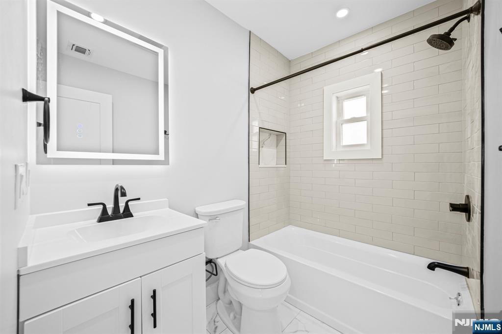 100 Kansas Street, Unit 2 Hackensack, NJ 07601 - Photo 6 of 11