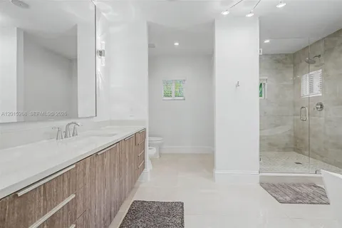 $5,650,000 | 5790 Southwest 96th Street, Pinecrest, FL 33156