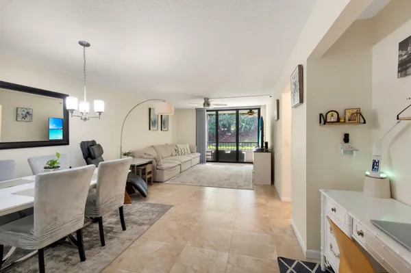 $299,000 | 2070 Homewood Boulevard, Unit 1150, Delray Beach, FL 33445